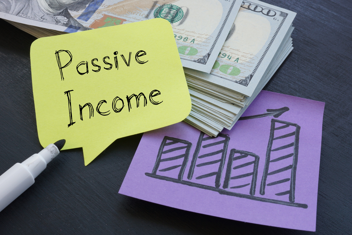 Want to earn a more passive income? These two dividend stocks offer yields above 6%.