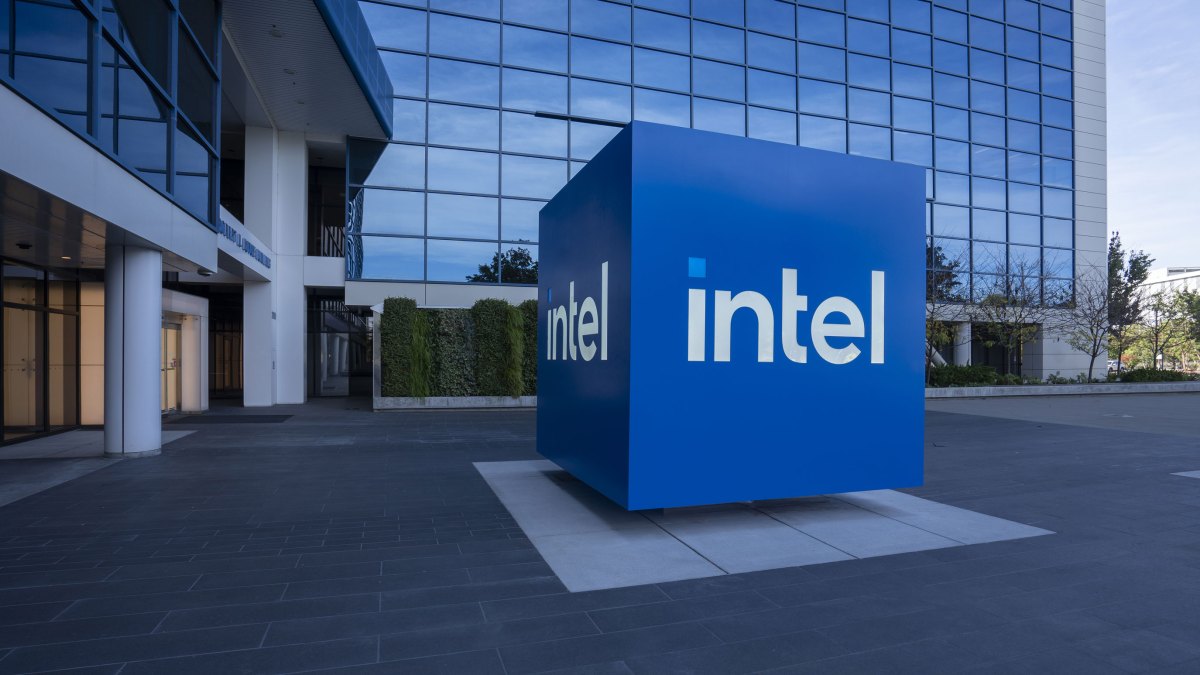 Intel delays Ohio Chip Factory until 2030