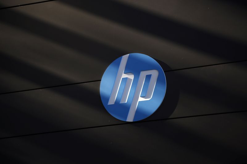 HP surpasses revenue estimates for the PC market recovery. Stocks dip into weak profit views