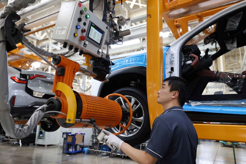 China’s February manufacturing activity reaches 3 months’ height
