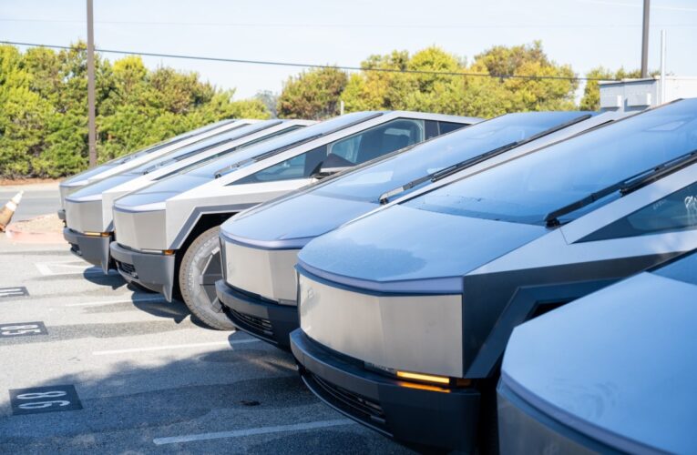Tesla faces second consecutive year of decline in sales after another bad quarter