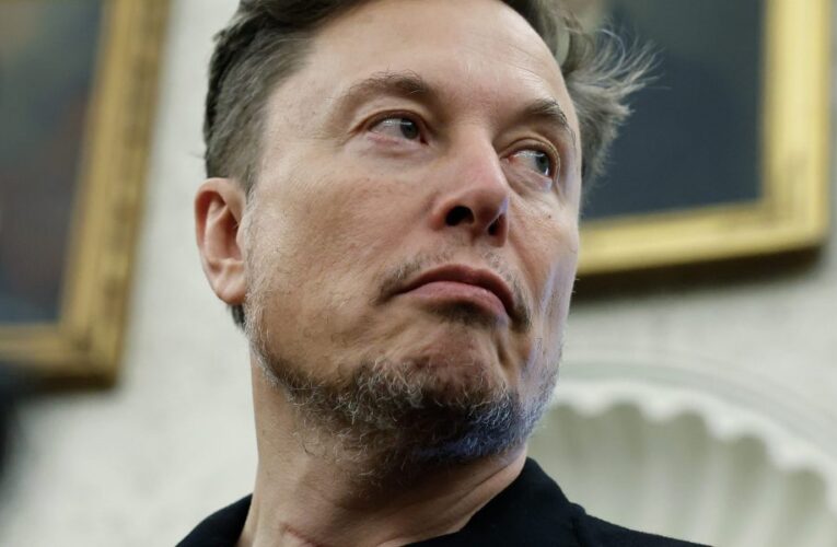 Elon Musk cannot blame Tesla’s European crisis in the weaker automotive market. The EV is on sale in record numbers, but it’s falling almost half of his
