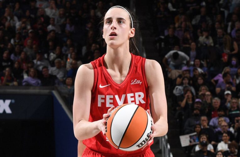 Clark is struggling to find a rhythm to blow a 13-point lead against the Valkyries
